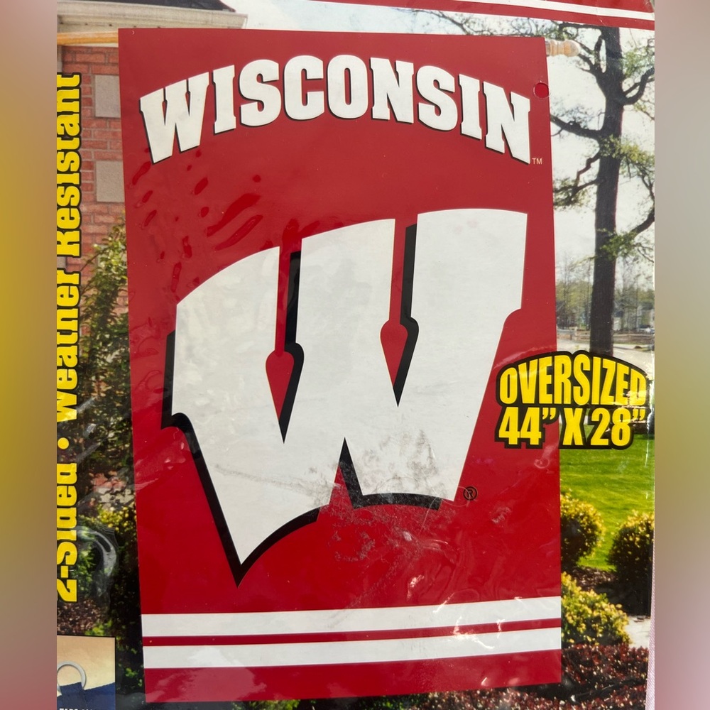 NWT- University of Wisconsin Flag - Picture 4 of 4